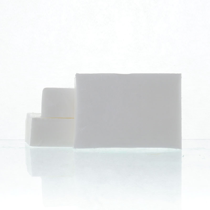 melt and pour white detail